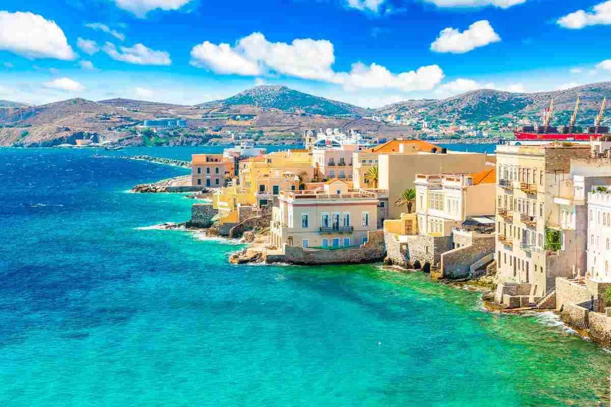 Grecia tra relax e spiagge libere dai turisti