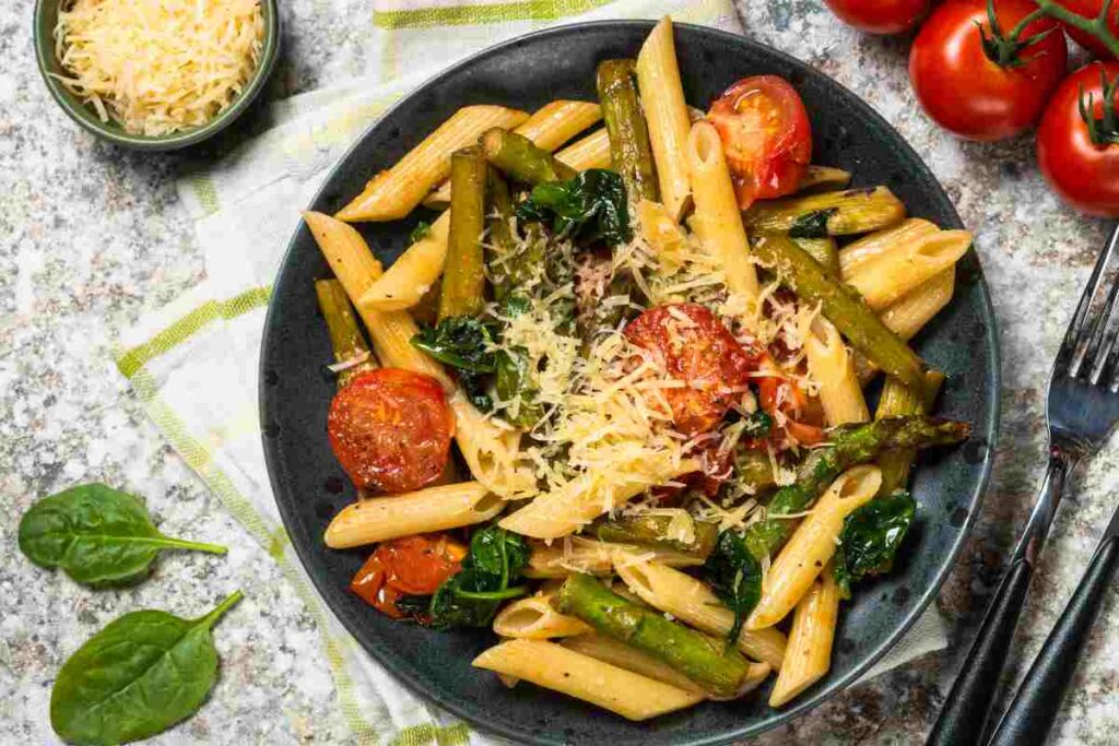 pasta con verdura fresca estiva
