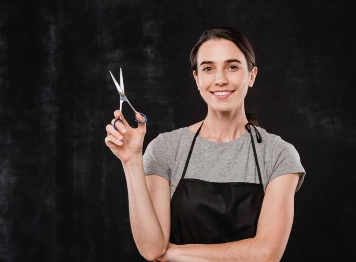 tagliare i capelli da sola